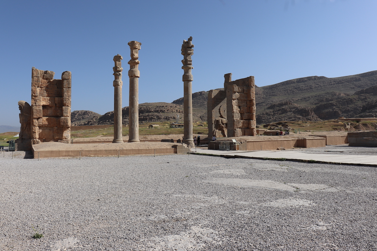 From Shiraz to Yazd via Persepolis and Pasargadae